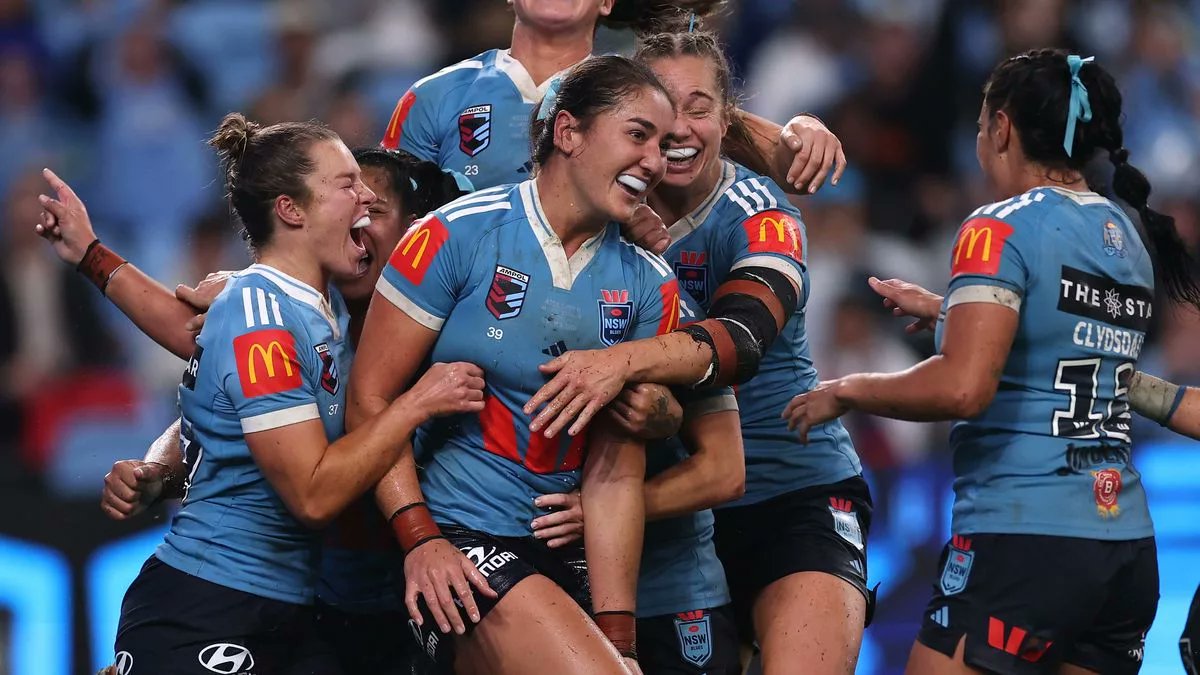 TVBlackbox_News's tweet photo. Thursday VOZ Ratings | WOMEN'S STATE OF ORIGIN draws a massive crowd

Read More -> https://t.co/rMiGz72Bkx

#AFL #GrandDesigns #StateofOrigin #TaskmasterAustralia #TVratingsAU https://t.co/by2TR02lNQ