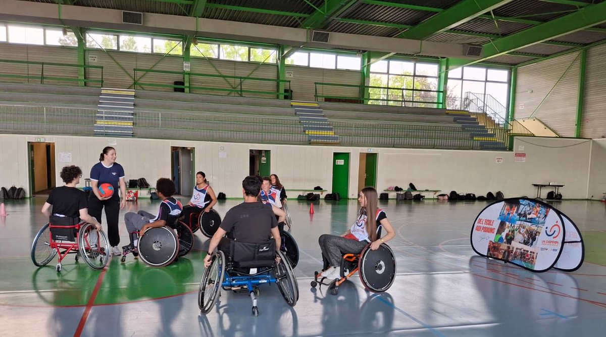 EDF Nvelle-Aquitaine (@edf_aquitaine) on Twitter photo 🥇Lancement de la tournée 2025 d’un champion dans mon école by #EDF à <a href="/VilledeCenon/">Ville de Cenon</a> !
Un programme mêlant pratique de parasports et rencontre d’athlètes pour changer le regard sur le #handicap.
🙏aux médaillés paralympiques F.Villeroux⚽️et K.Medjeded🥋et aux lycéens pour leur⚡️ 🥇Lancement de la tournée 2025 d’un champion dans mon école by #EDF à <a href="/VilledeCenon/">Ville de Cenon</a> !
Un programme mêlant pratique de parasports et rencontre d’athlètes pour changer le regard sur le #handicap.
🙏aux médaillés paralympiques F.Villeroux⚽️et K.Medjeded🥋et aux lycéens pour leur⚡️