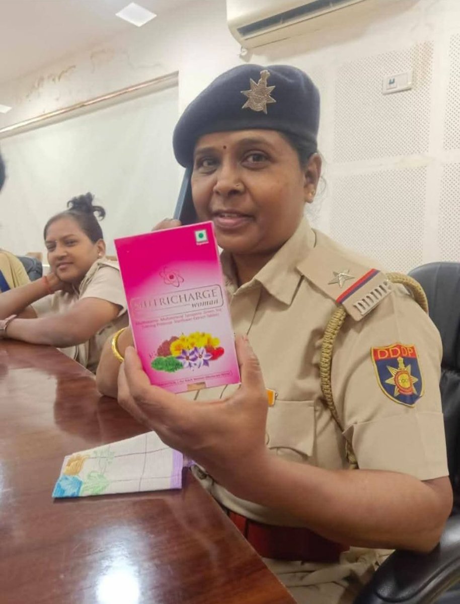 Reena chandra (@reenachandra75) on Twitter photo हीमोग्लोबिन की कमी किसी को भी हो सकती है चाहे वह आई एस अफसर हो चाहे आईपीएस ऑफिसर हो मिशन 15 करोड़ में यह सब भी शामिल है।। हीमोग्लोबिन की कमी किसी को भी हो सकती है चाहे वह आई एस अफसर हो चाहे आईपीएस ऑफिसर हो मिशन 15 करोड़ में यह सब भी शामिल है।।