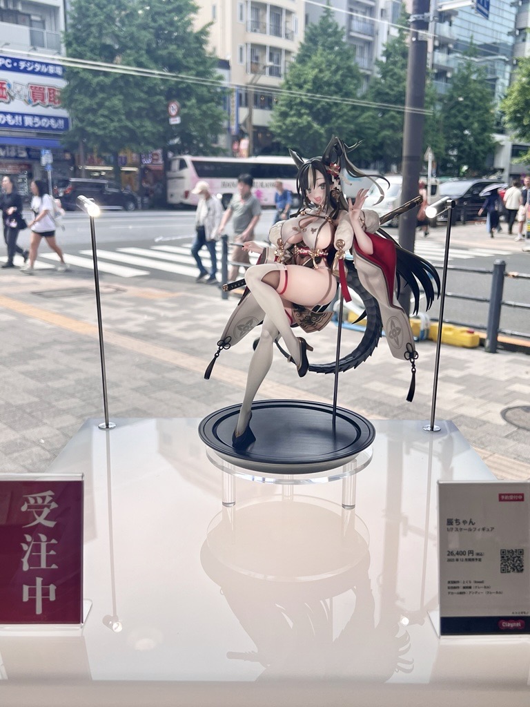 ／ 
展示情報‼️
＼ 

『辰ちゃん 1/7スケールフィギュア』  

東京フィギュアギャラリー様にて、
デコマスを展示中🐉

お立ち寄りの際は是非チェックしてください✨👀

予約詳細はこちら👇
claynel.jp/products/?item…

 #トリダモノ