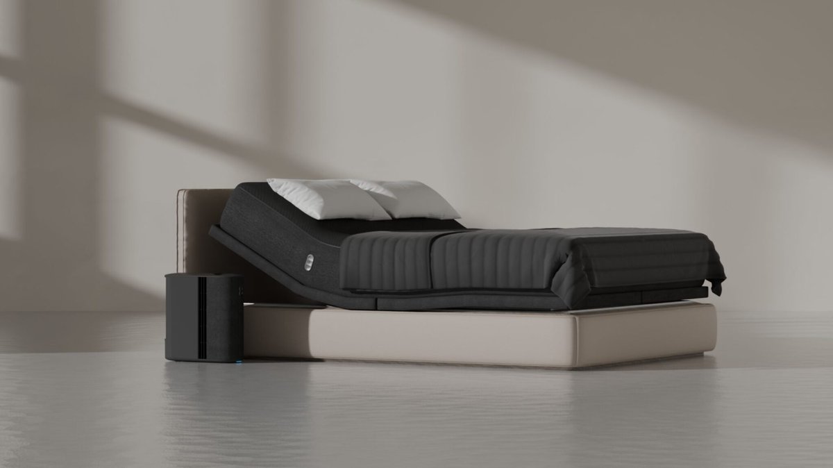 t3maglat's tweet photo. ¿Y si tu cama pudiera mejorar tu salud? La nueva #Pod5 de @eightsleep llega a México con IA, control térmico, sonido envolvente y hasta modo gravedad cero.
https://t.co/R6qeWr0HDU https://t.co/VFXGsN5ZuO