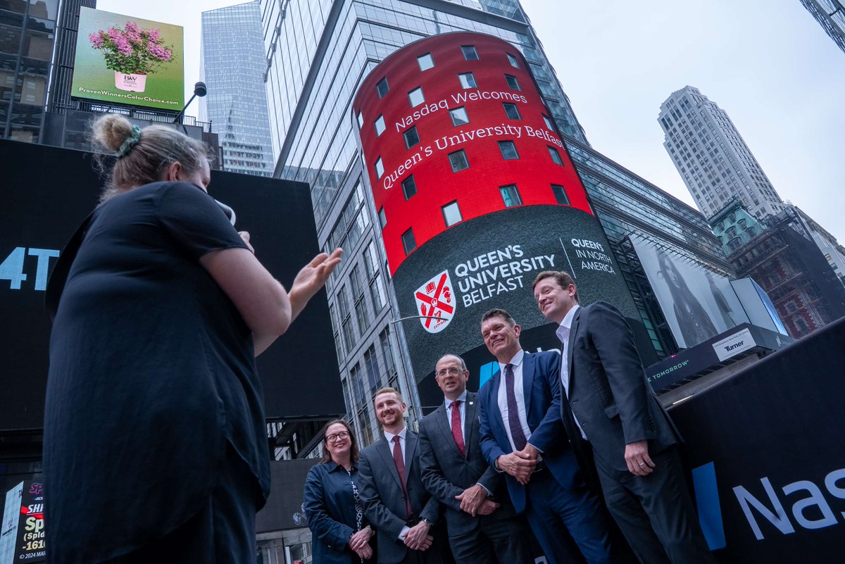 QUBelfast's tweet photo. A day to remember! Yesterday, the Queen's logo popped up in #TimesSquare, #NewYork. If you were passing through and got a selfie, make sure to share it with #LoveQUB. https://t.co/KsToy7YL8Z