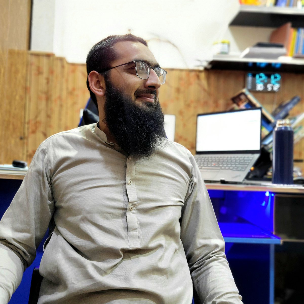 Usman | Organic Traffic Strategist tweet media