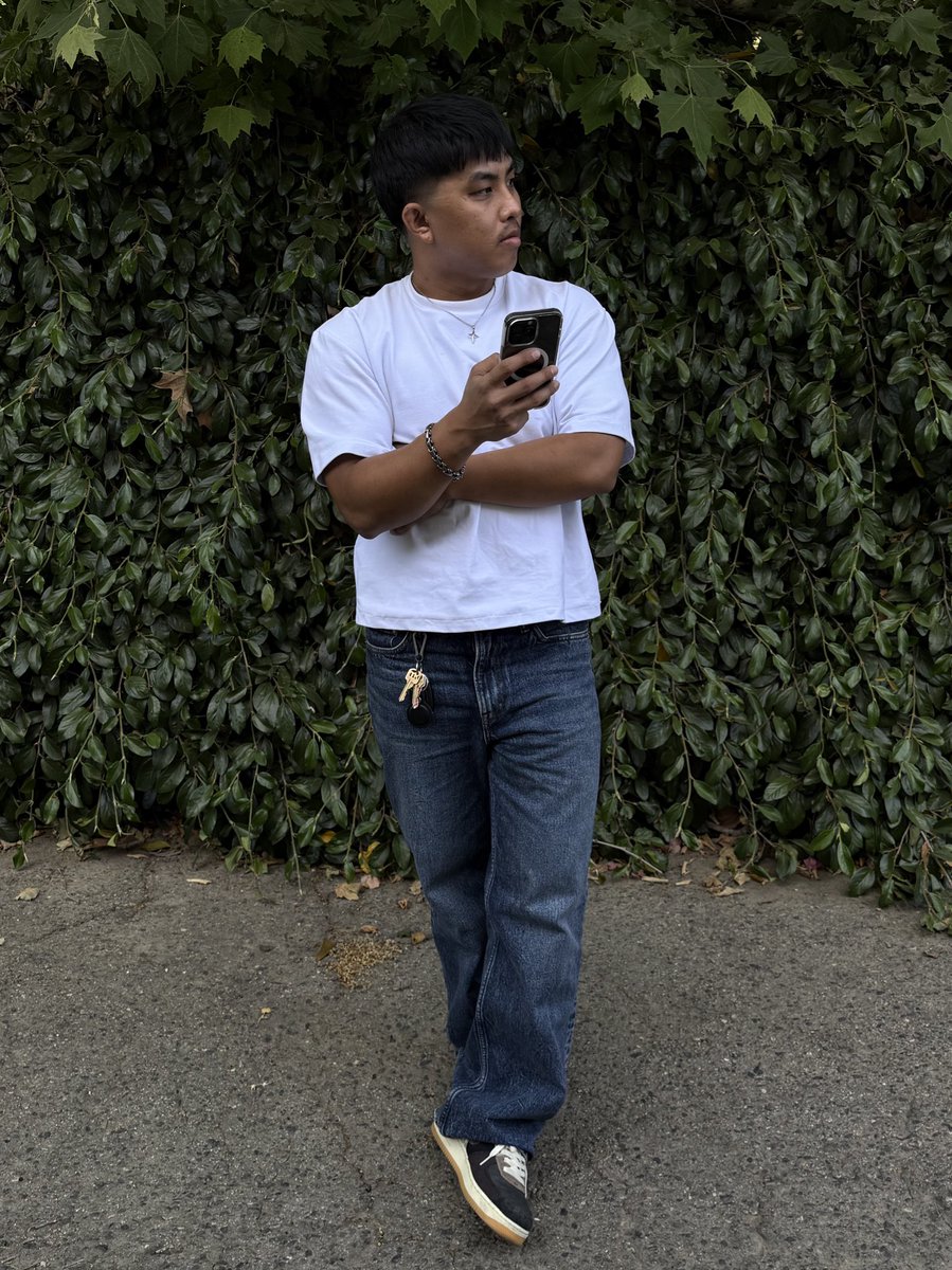 Alex Le tweet media