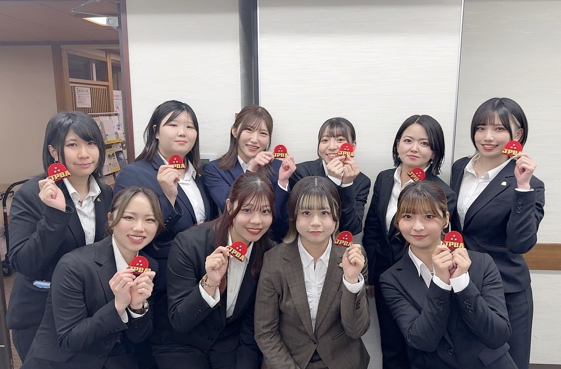 【ご報告】

この度、第57回女子プロボウラー資格取得テストに合格することが出来ました！

やっと皆様に「合格」をお伝えすることができました。
これからはプロボウラーとして自覚を持ち、一生懸命頑張ります！
未熟な私ですが、応援よろしくお願い致します！

JPBA57期生
ライセンスNo.635 森ひかり