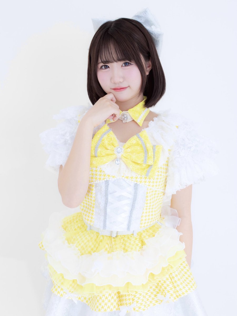 SnowComp/ex | スノコン (@snow_complex) on Twitter photo 【💛新メンバー解禁💛】
✦+-+-+-+-+-+-+-+-+-+-+-+✦
❅ 黄色担当 研究生 ❅
南 彩衣 -Minami Sae-
<a href="/snowcom_sae/">南 彩衣 SnowComp/ex</a>
SnowComp/ex最年少13歳
✦+-+-+-+-+-+-+-+-+-+-+-+✦
5/17(土)単独公演にてお披露目
🎫ticketdive.com/event/20250517_ 【💛新メンバー解禁💛】
✦+-+-+-+-+-+-+-+-+-+-+-+✦
❅ 黄色担当 研究生 ❅
南 彩衣 -Minami Sae-
<a href="/snowcom_sae/">南 彩衣 SnowComp/ex</a>
SnowComp/ex最年少13歳
✦+-+-+-+-+-+-+-+-+-+-+-+✦
5/17(土)単独公演にてお披露目
🎫ticketdive.com/event/20250517_