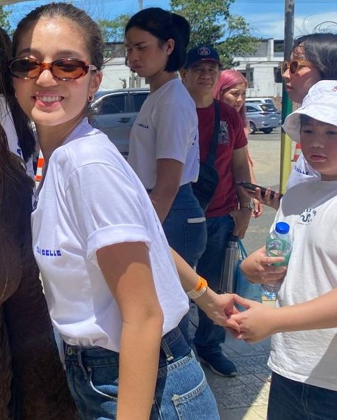 PIAYANG_03's tweet photo. LOOK AT THE SHIRT!!!!!!!!!! ALAM NAAAAAAA! WALA NA! BAGO NGA TALAGA TO!  BUO NA ARAW KO! 🤭 #DonnyPangilinan #BelleMariano #DonBelle https://t.co/WX6zu3p3X1