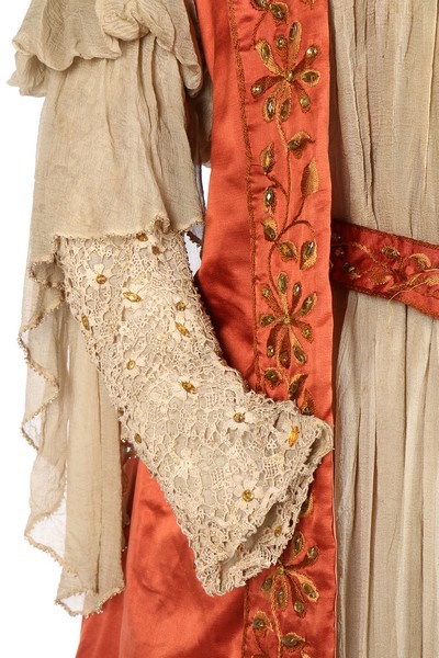 WikiVictorian tweet media