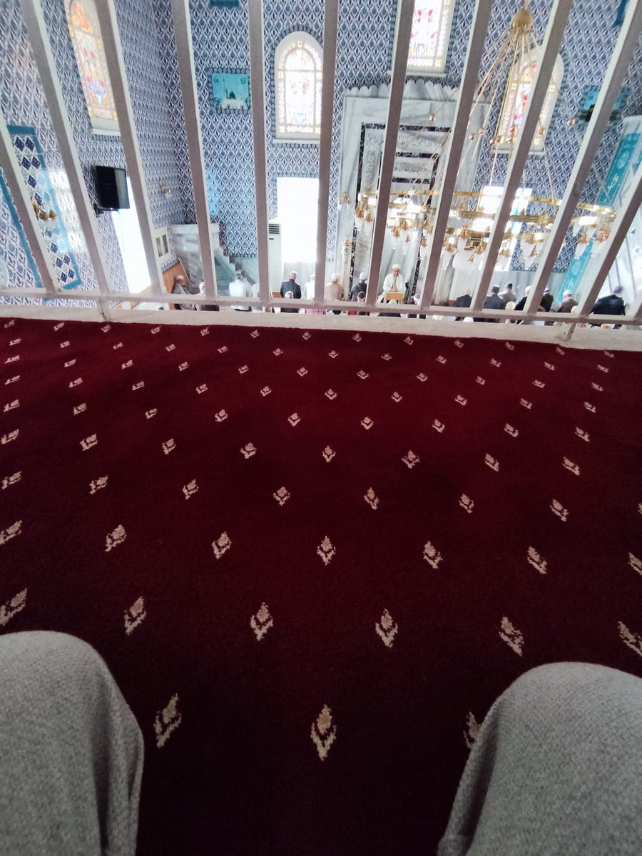 İbadetin gizlisi makbuldür hayırlı cumalar dilerim değerli mümin kardeşlerim 🤲🏿