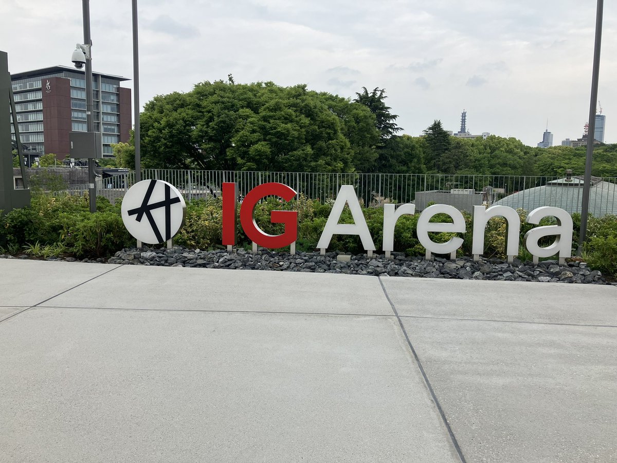 bnk_ad's tweet photo. こんにちは、営業Iです🐶

本日はIGアリーナの内覧会に行ってきました！
17,000人を収容できる圧倒的な規模感と、公園の景観に調和したデザインか素晴らしかったです🤩

IGアリーナで観る大相撲やバスケの試合は迫力がありそうなので、楽しみですね⛹️ https://t.co/YXR1x5y7UC