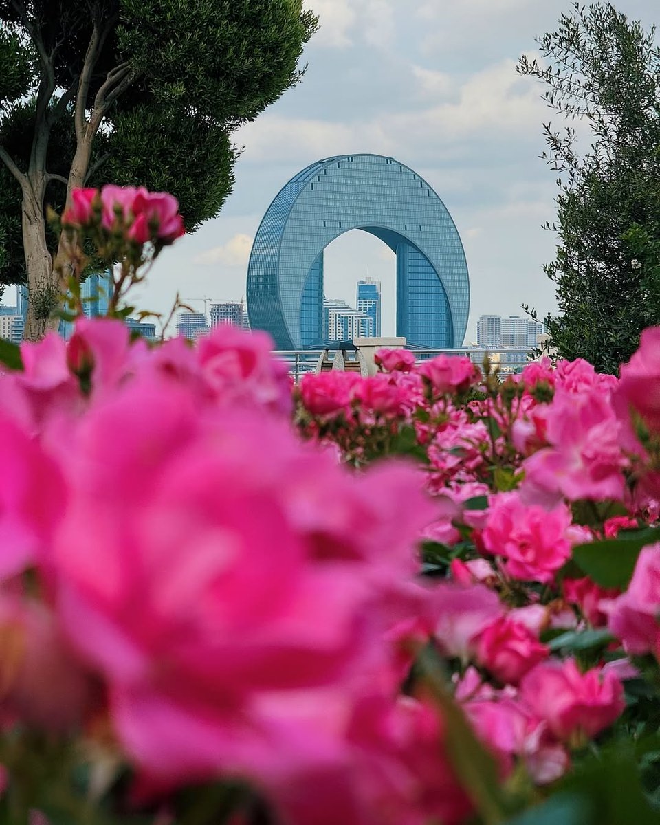 Things to Do in Baku This Summer 🇦🇿☀️

✨ Glide through the charming canals of Mini Venice
🏰 Wander the Icherisheher and get lost in its UNESCO-listed beauty
🌆 Take a scenic ride on the Baku Eye by the Caspian Sea for panoramic city views
🌿 Stroll through Highland Park for a