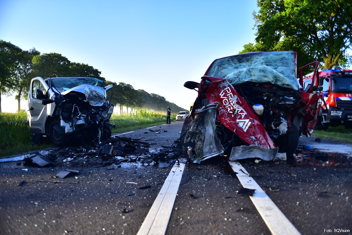 Twee doden na aanrijding op N266