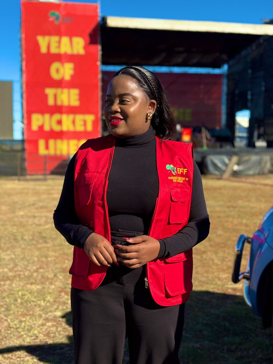 lebyane_thato's tweet photo. #EFFRedFriday 
#ThankYouEFF https://t.co/JkGIRv3wsj