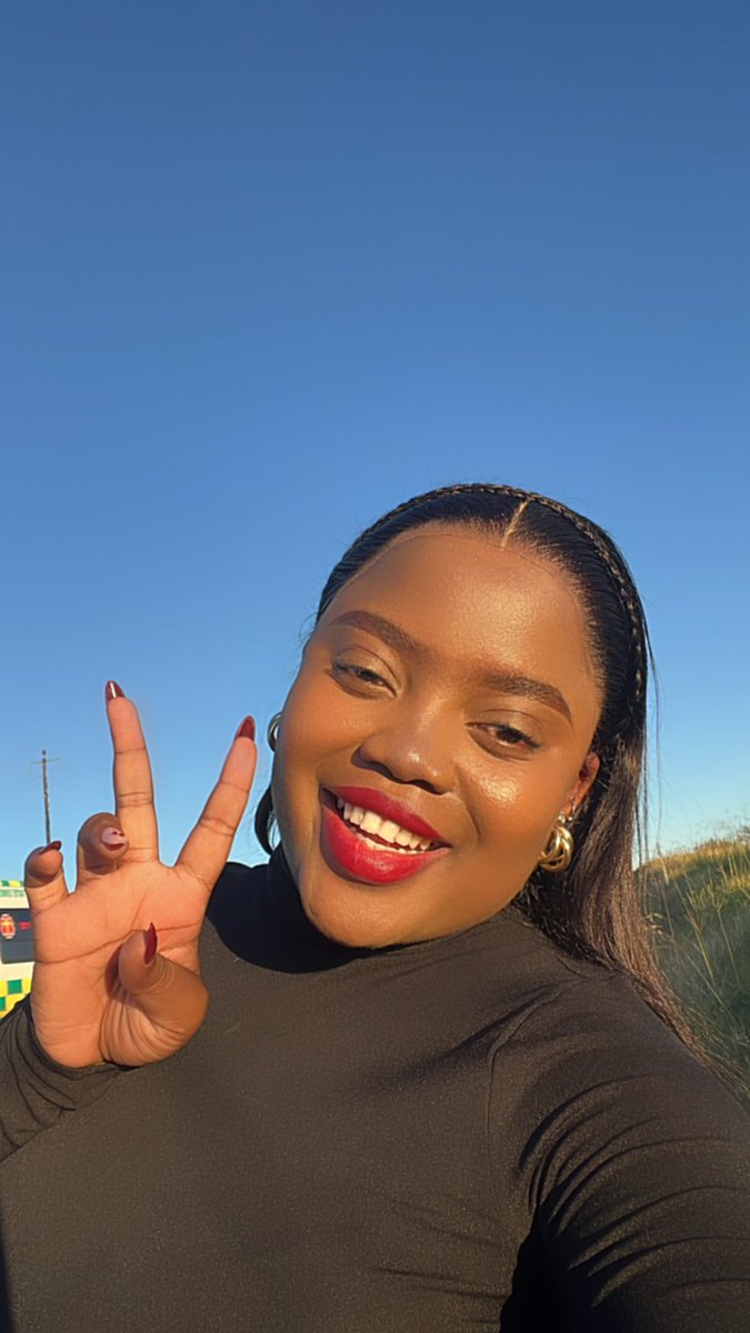 lebyane_thato's tweet photo. #EFFRedFriday 
#ThankYouEFF https://t.co/JkGIRv3wsj