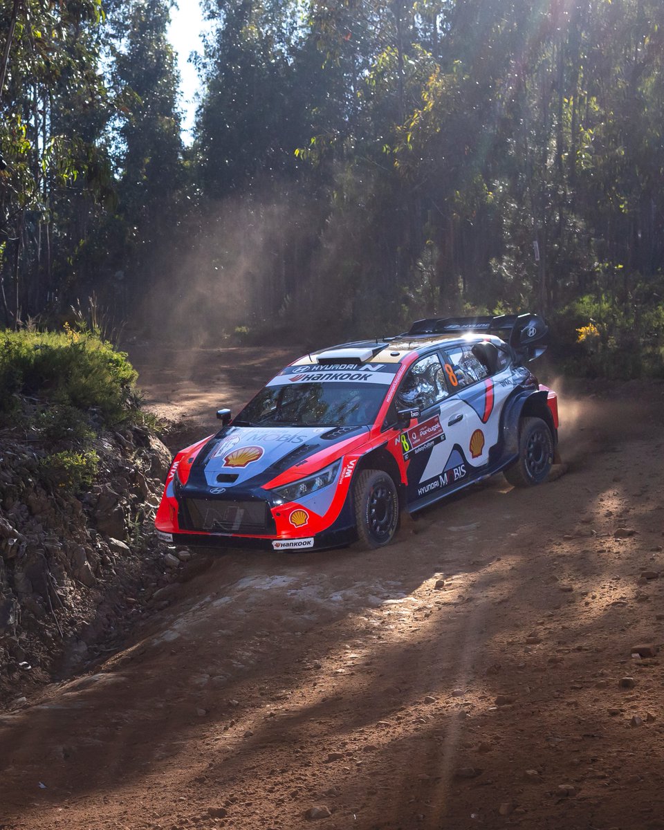 OfficialWRC's tweet photo. Times for SS2 at @rallydeportugal  ⏱️

1️⃣ @OttTanak 9:14.9
2️⃣ @KalleRovanpera +0.2
3️⃣ @ElfynEvans +2.8

#WRC | #RallydePortugal 🇵🇹 https://t.co/fd2fVqvJYE