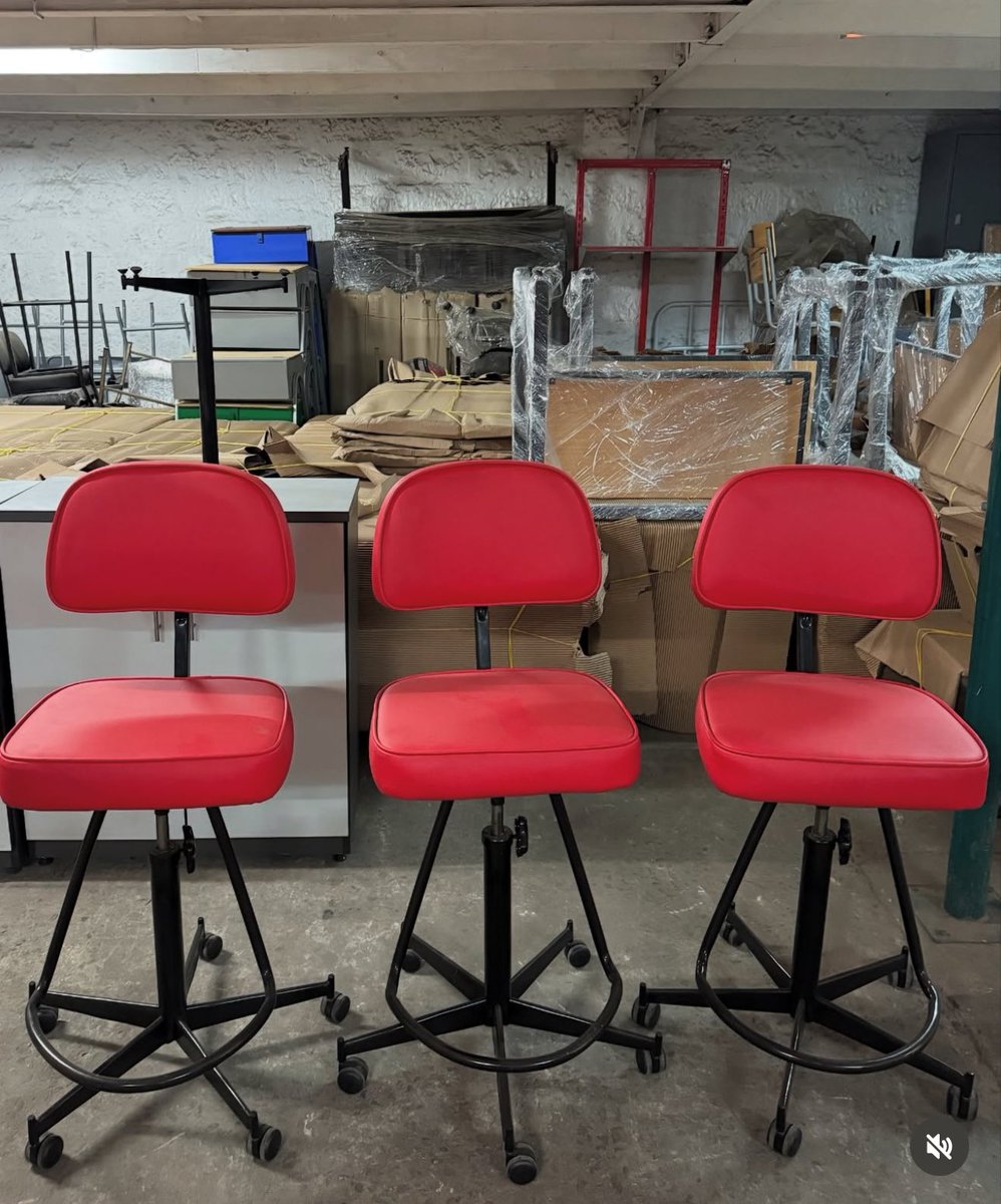 MecolLimited's tweet image. Add height, style, and comfort to any space with our sleek high stools.

Order with us today:
 mecol.co.ke
☎️ Call 0727162127
📧 Email: sales@mecol.co.ke

#HighStools #BarStools #InteriorDesign #ModernLiving #FurnitureGoals #HomeStyle #SeatingSolutions #StylishComfort