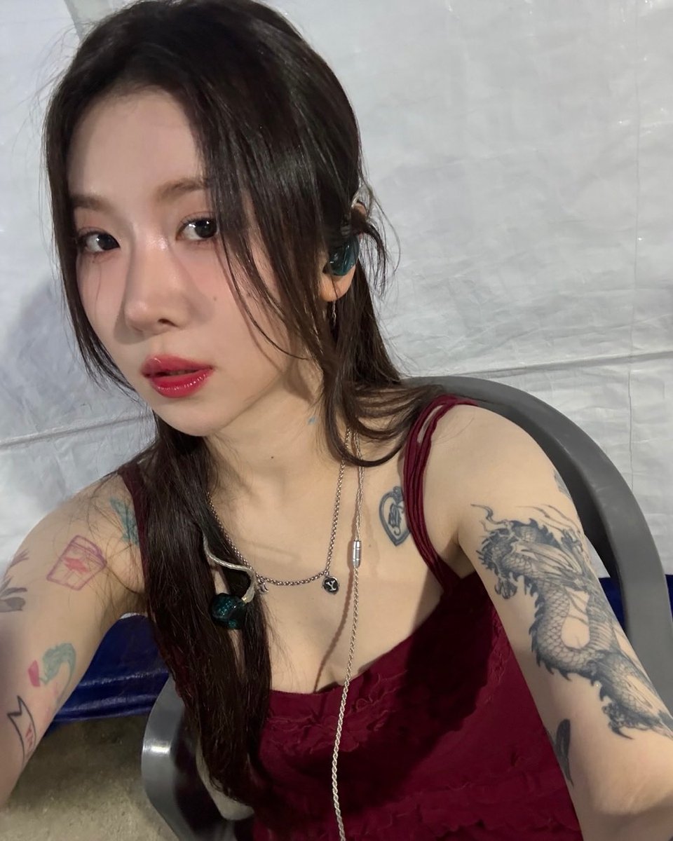 lov2isbubble's tweet photo. 경희대 축제 끗~~ 하근데너무예쁘네😍😍😍😍😍 https://t.co/tLblPygWiH