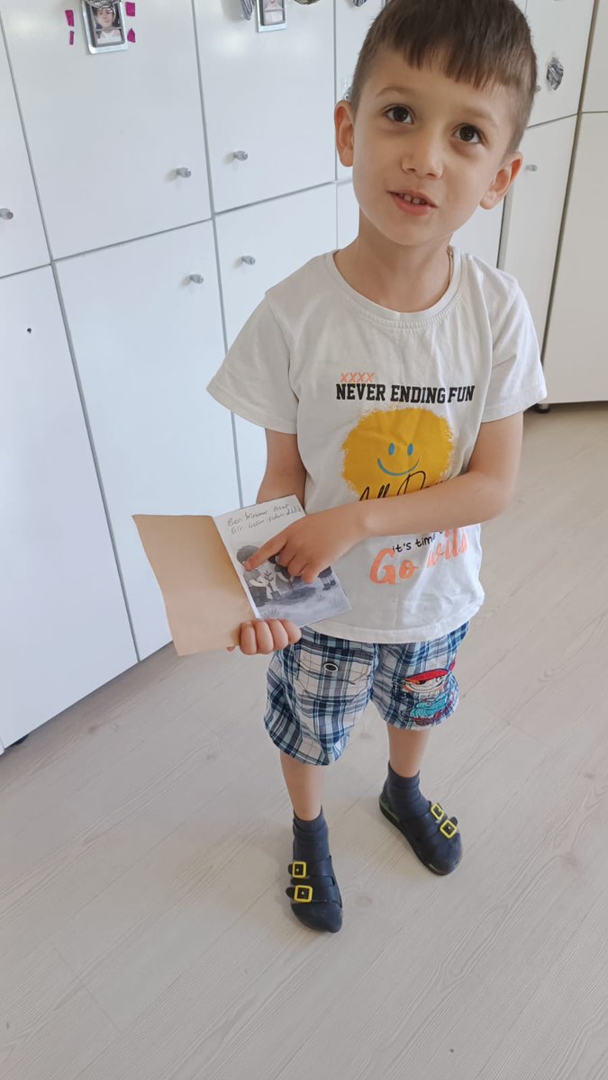 OsmaneliAO's tweet photo. #BilenProgramı
Dilimizin Zenginlikleri Projesi kapsamında bu ay ki etkinliklerimizden olan kitap tanıtma çalışmalarımızı gerçekleştirdik.
@sefikaygol 
@srdl_simsek 
@bilecikvaliligi 
@bilecikmem 
@TahsinYazir 
@osmanelimem 
@OsmaneliKaymaka https://t.co/KdpA5RC8BR