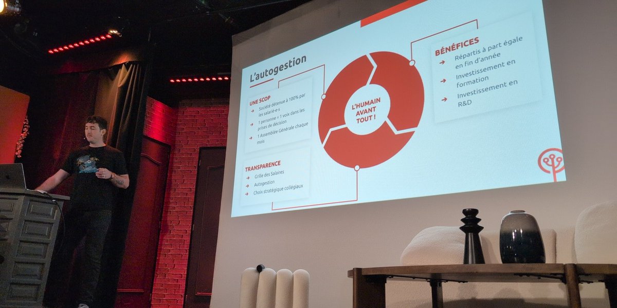 ValentinSilves's tweet photo. Première conf c'est partii #AFUPDay https://t.co/UKOCkzbWuy
