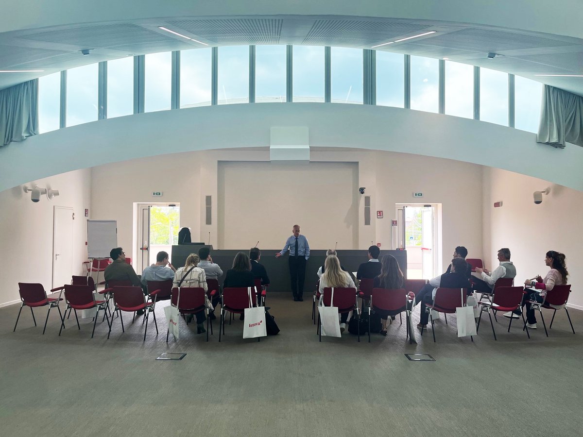 🤝May 14, we hosted the Comité SEAME’s first-ever edition in Italy! The Techint Group’s Heads of Human Resources met to foster dialogue, share best practices, and develop initiatives that support our #people. At Tenova, they also had the chance to tour the Pomini Tenova workshop.