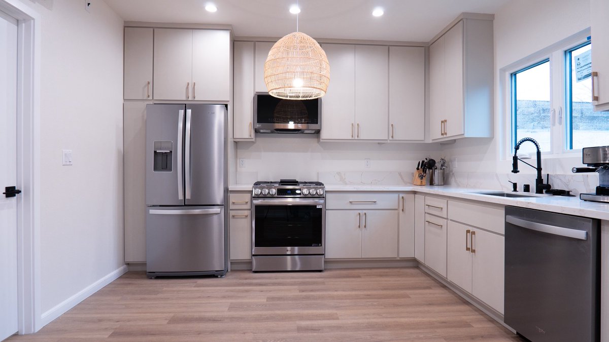 At The ADU Builder Inc., we specialize in high-impact ADU development for single-family &amp; multifamily assets — adding cash-flowing units and long-term value.

Recent projects:
Ximeno: +2 detached (750 SF, 2bd/2ba)
Volk: +1 detached (400 SF, 1bd/1ba)
Molino: garage → 900 SF