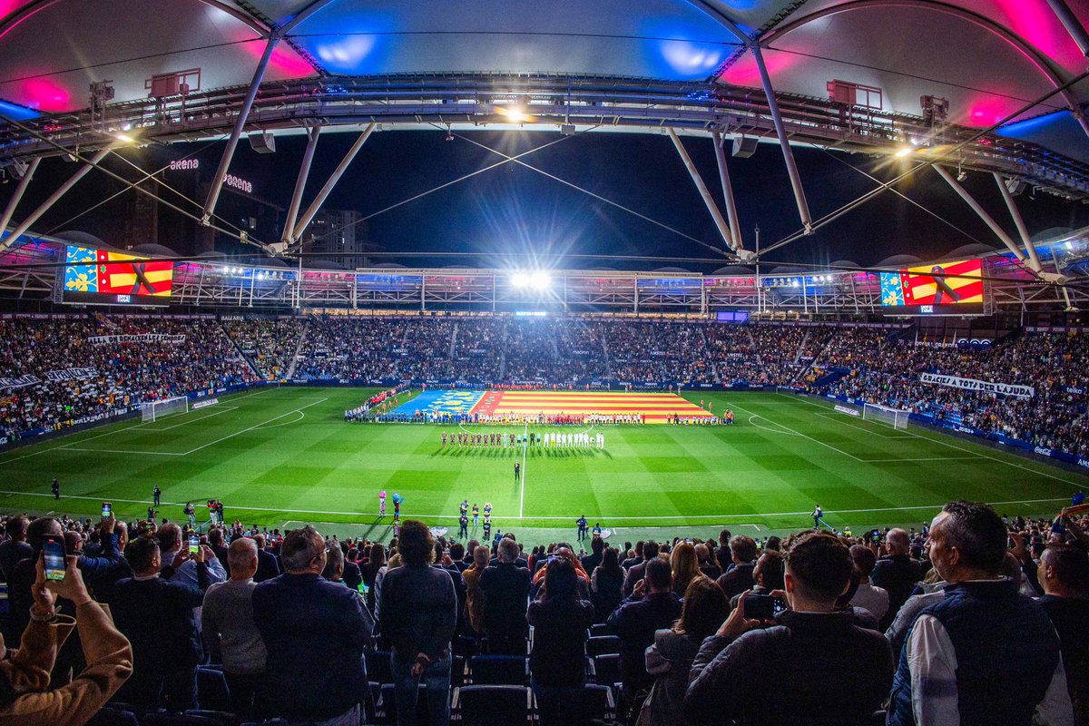 DJCapi99's tweet image. Por todos ellos 💙❤️