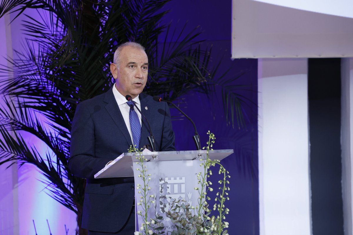 📢El presidente de la OMC defiende en Alicante la colaboración público-privada para sostener nuestro modelo sanitario: “eje y pilar del estado del bienestar en España” 

<a href="/TomasCoboCastro/">Tomás Cobo Castro</a> <a href="/COMAlicante/">COMA</a> 

medicosypacientes.com/articulo/presi…
