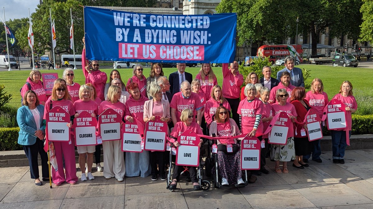 Thanks to the dying people, families and MPs who came together today with this message for Parliament: Let Us Choose.

#LetUsChoose #YesToDignity