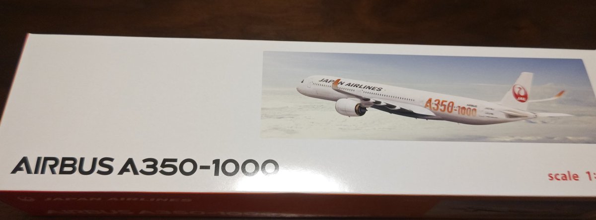 koihakaz's tweet photo. 読者プレゼント!近い将来乗りたい飛行機だったので応募したのですが、当たるもんなんですね〜😳 1/200は意外に大きくて迫力がある!
これを飾るにふさわしい部屋にせねば‼️🤣
朝からテンションアゲアゲです✈️
#JALCARD さんありがとうございます😆
#agoraplus 読者限定プレゼント https://t.co/HSkiQLapby