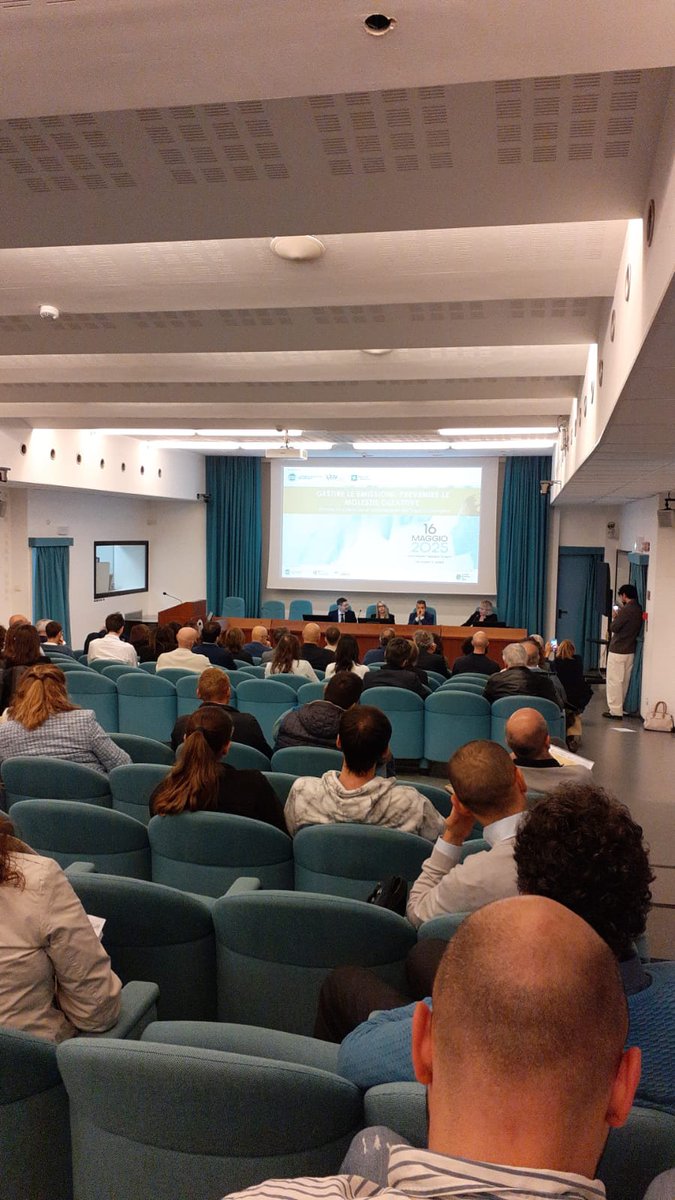 OloresOrg's tweet photo. Hoy estamos en la jornada técnica "Gestire le emissioni, prevenire le molestie olfative" organizado por la Università degli studi dell'Insubria, ARPA Lombardia y Regione Lombardia, en Varese, Lombardía, Italia. https://t.co/C5i0tapyHS