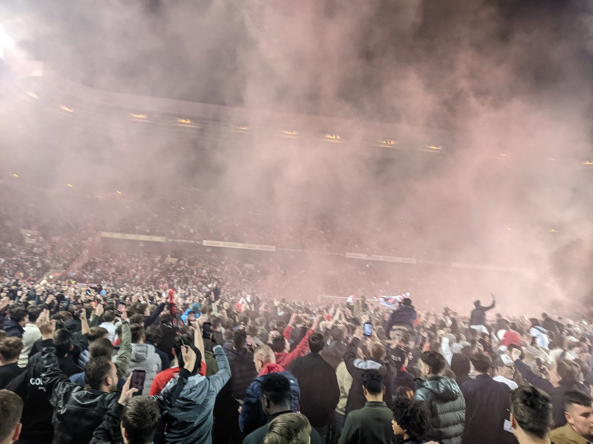 Charlton vs Wycombe 8pm 
A sold out valley leg 2 Wycombe bringing half a stand up to Charlton were the better side in the 1st half however in the second half Charlton were the better side all day long then in the 82nd minute 1-0  a big pitch invasion and a great atmosphere