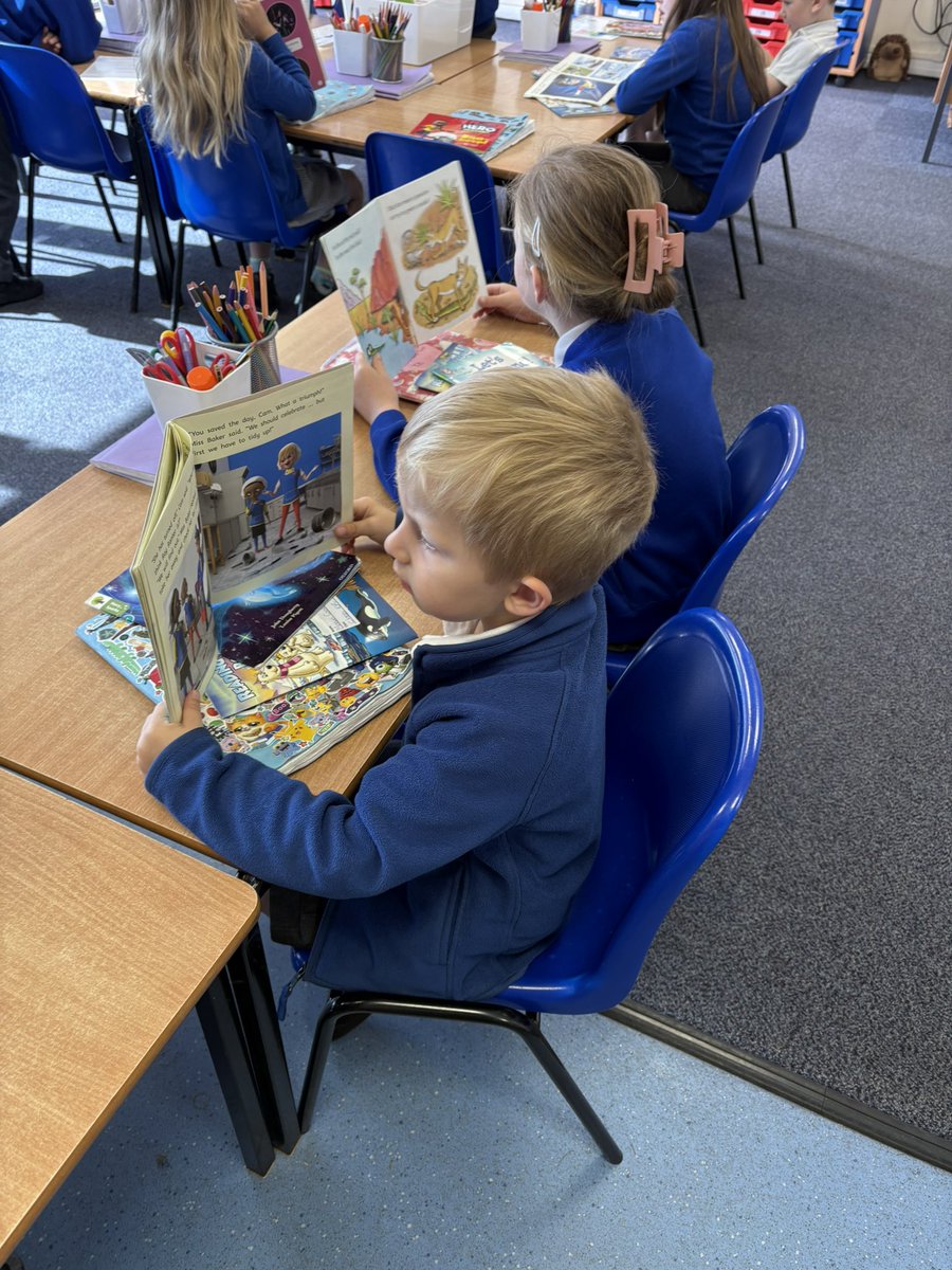 latimerprimary's tweet image. #ClassKB are enjoying reading their own chosen books this morning! Great to see such enthusiasm. #LatimerLOVESreading