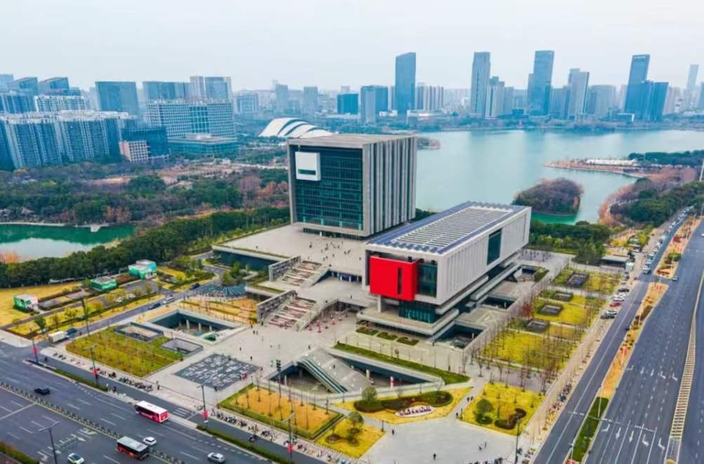 HefeiChina's tweet image. The 2025 China #InternetCivilizationConference is scheduled to take place in #Hefei, Anhui province, from June 10 to 11. Themed &quot;Gathering Positive Energy on the Internet and Leading New Trends of the Era,&quot; the event aims to promote a healthier and more responsible online…