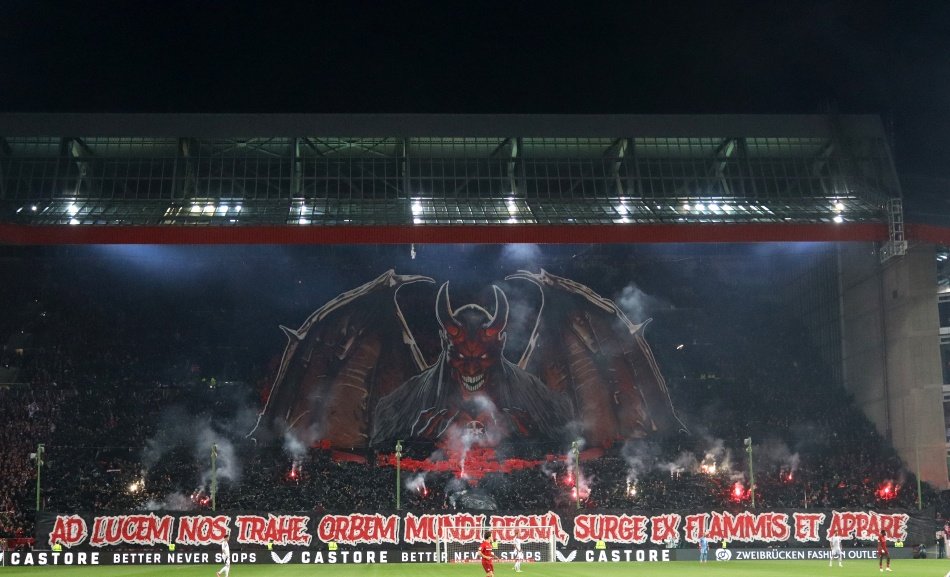 roteteufel.edits tweet media