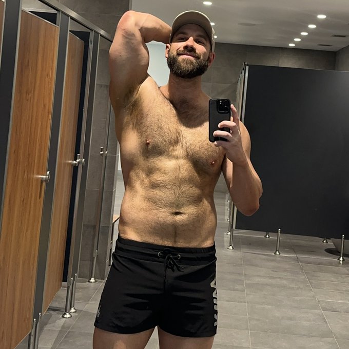 Watch Dave Marshall 18+'s leaked NSFW photo on TwXstars