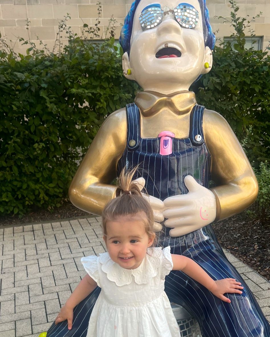 Gabriella’s daughter Aria was born in 2021 with several congenital conditions, spending the first 8 weeks of her life in NICU. 

She and pal Sophie are taking on Stride the Clyde for, “A cause that’s so close to both of our hearts.” 💜

bit.ly/STRIDE_THE_CLY…