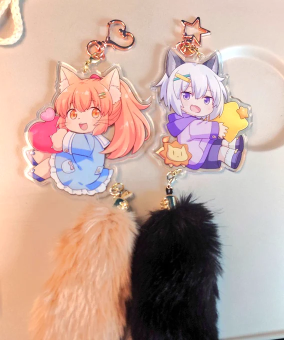 アクキーこんな感じ! しっぽもふもふ!背面もありますだよ #関西けもケット10