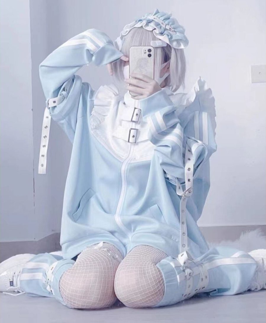 Maidens_Reve's tweet image. 💕Maiden's Rêve
    プレゼントキャンペーン°˖✧

🎁天使界隈サブカル系ジャージセット🎁
maidensreve.kawaiishop.jp/items/80364309

🎀参加条件🎀
→@Maidens_Reveをフォロー
→このツイートをRT

🎀締め切り🎀
　6月16日

❣ご希望のサイズをコメント/引用RTで当選確率アップ❣