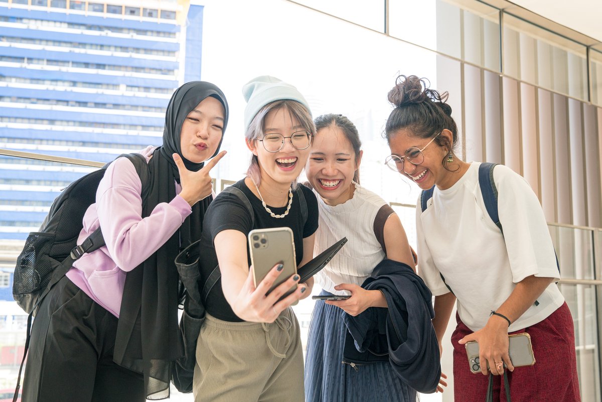 Digital technologies are reshaping how we communicate &amp; researchers including FASS Dean Prof Lionel Wee believe incorporating drama in education is key to cultivating adaptable, effective communicators for a rapidly changing world. More at: news.nus.edu.sg/alamak-dont-ge… #NUSResearch
