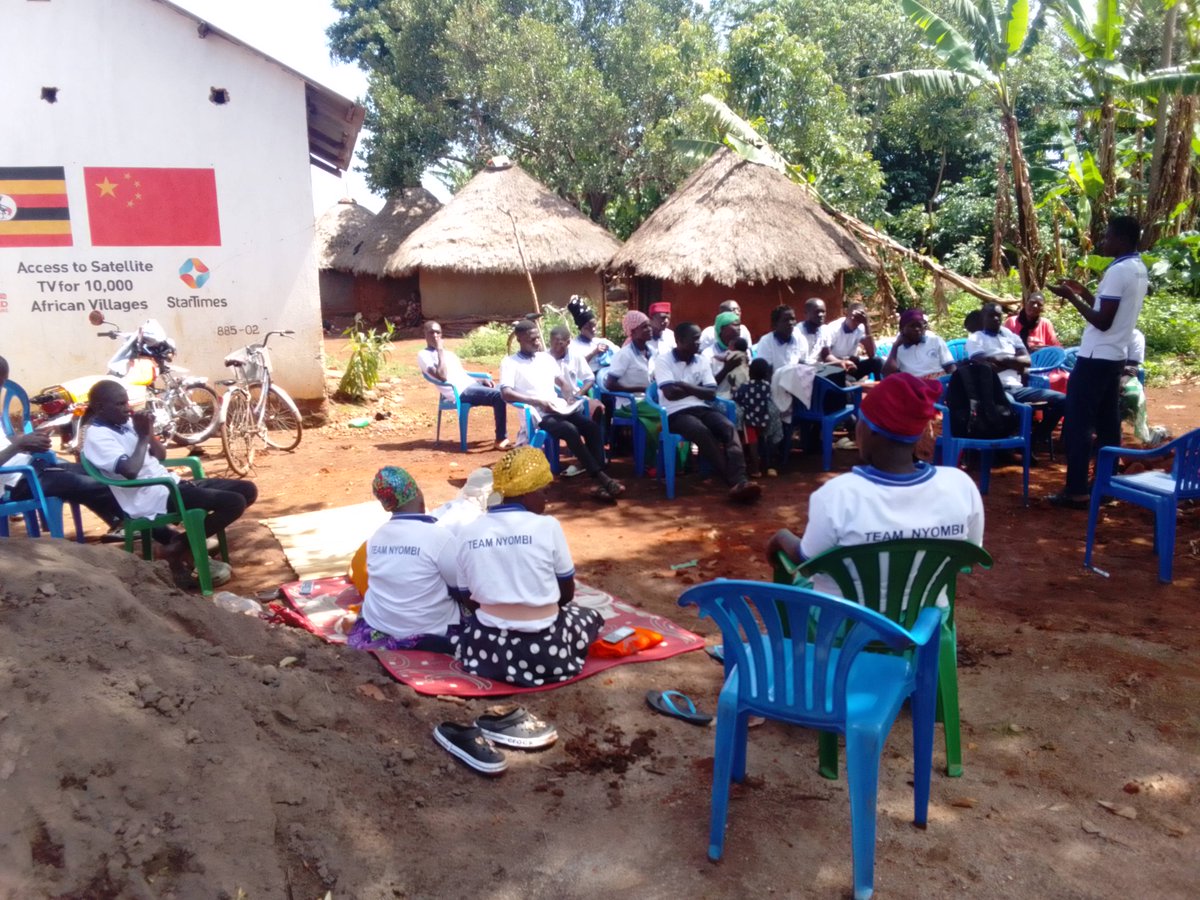 NUWOG89's tweet photo. 🌟Yesterday Hamutumba Mbaja Mutumba fishing community @NUWOG89 conducted follow up meeting on women beneficiaries who were empowered in previous project of empowering communities against climate change @NUWOG89 is committed to serve vulnerable communities of Namayingo District 🇺🇬 https://t.co/aTTkscEnbm