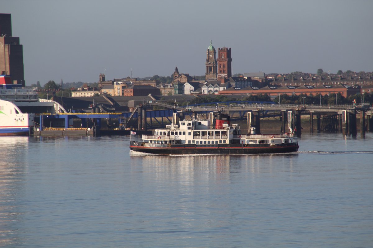 What a glorious day awaits these visitors on board the #AidaLuna as it slips up the #Mersey