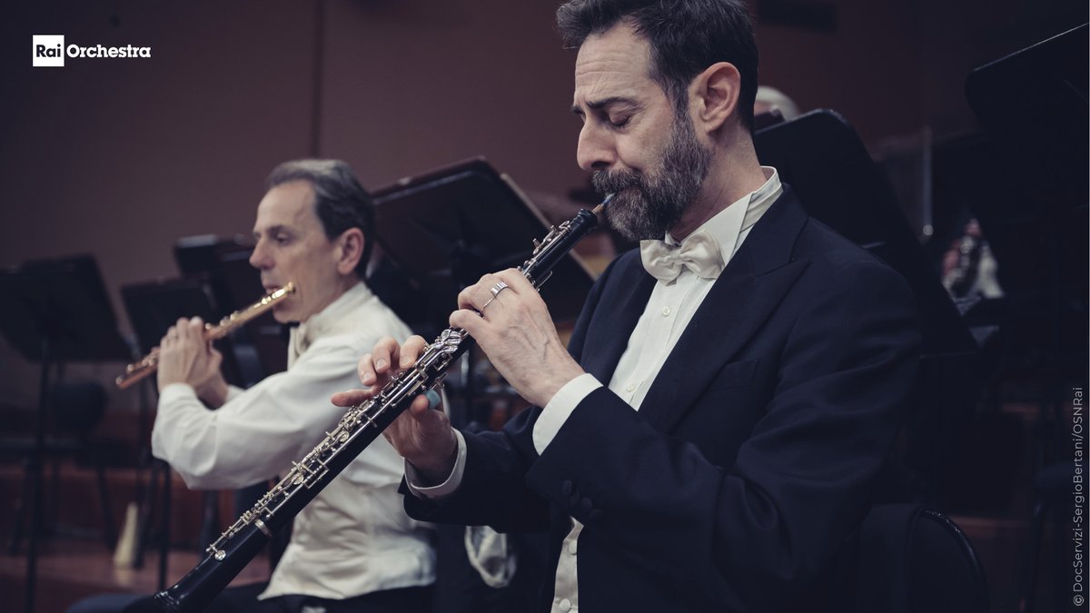 OrchestraRai's tweet photo. Mancano pochi minuti al concerto in programma stasera 16/5 alle 20 Auditorium Rai Torino.
#OrozcoEstrada propone Pulcinella di #Stravinskij con #LauraVerrecchia #MarcoCiaponi #MircoPalazzi
A seguire brani da Daphnis et Chloé di #Ravel #livestreaming https://t.co/eHUNYaTHho https://t.co/A31GvQHAG0