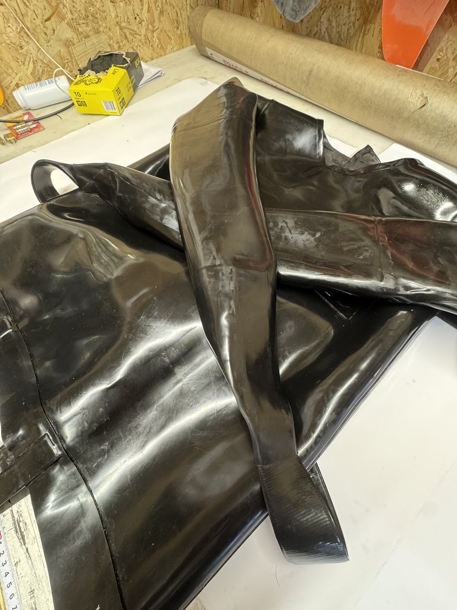 WearKnight's tweet photo. 2mm straight jacket for a customer. https://t.co/LTq00cWrxl