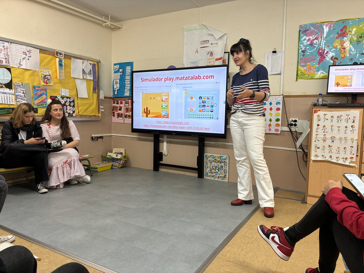 Visita de asesora <a href="/MJMoricheMJ/">MJMoricheJulianMJ</a> a nuestro centro el día 14/05/2025 para profundizar en los Talebot. #CodigoEscuela4_0_Madrid #ISMIE