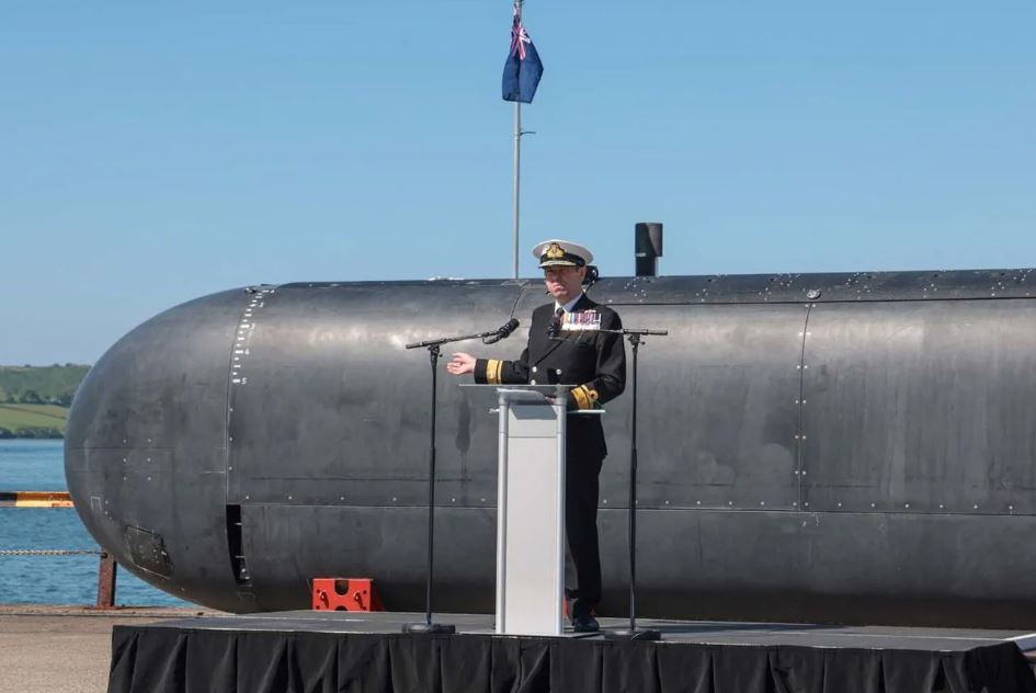 DefenseMirror's tweet photo. U.K. Royal Navy Unveils First Uncrewed Submarine ‘Excalibur’::
https://t.co/AOoD9egRZt
#RoyalNavy #Excalibur #UncrewedSubmarine #ProjectCetus #AutonomousVessels #MaritimeTech #UKDefence #XLUUV #UnderwaterWarfare #FleetExperimentation #NavalInnovation https://t.co/nDJFZnzxSu