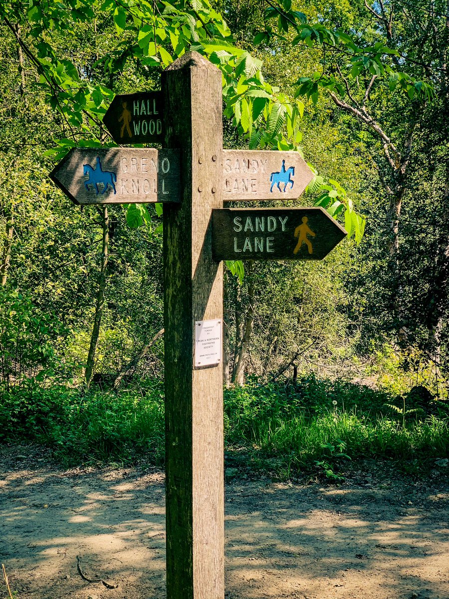 Happy #fingerpostfriday 
One from Greno Woods circular walk

#PhotoFriday #GrenoWoods #TheOutdoorCity