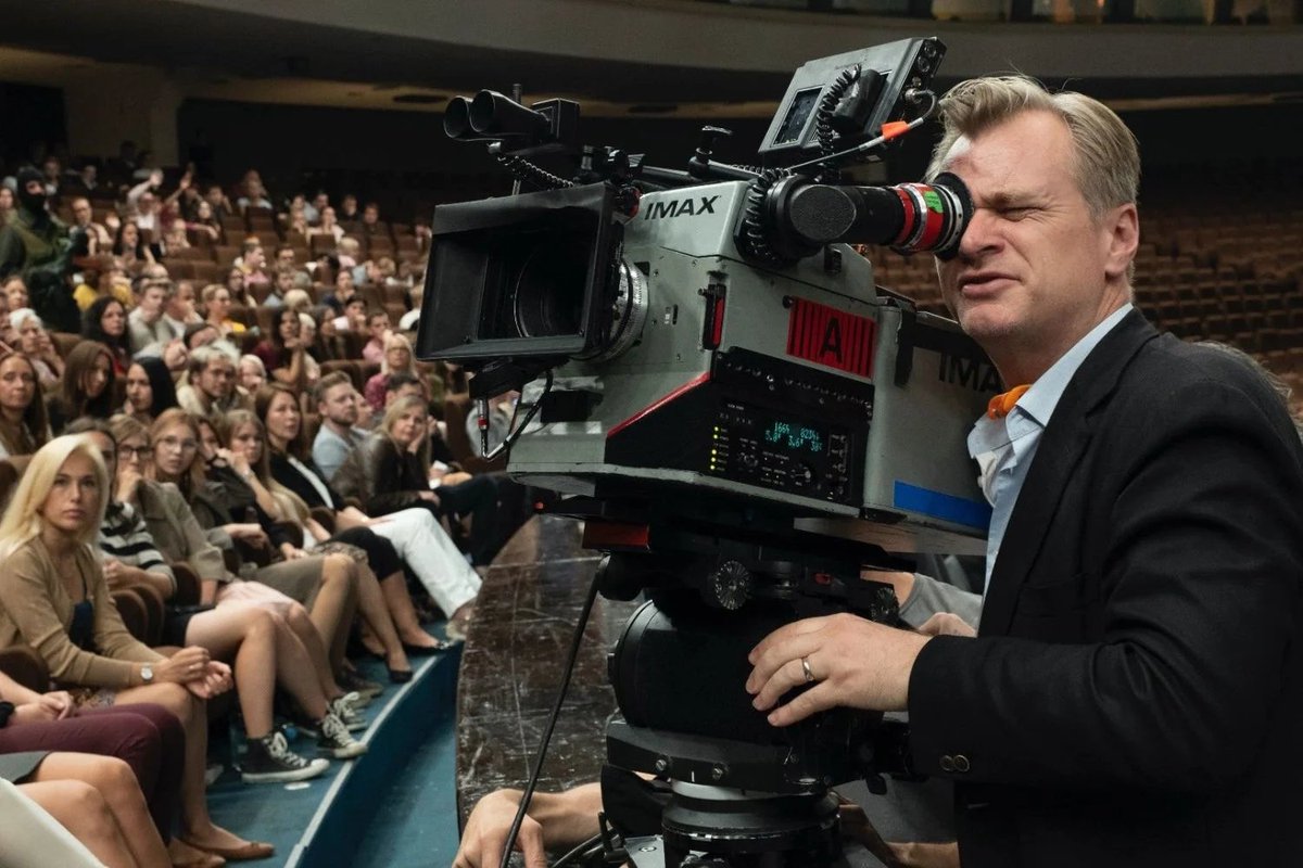 Nolan yine yaptı yapacağını. Tarihte bir ilki başaracak!👇

Christopher Nolan’ın The Odyssey filmiyle, bugüne kadar hiçbir filmin yapmadığı yapılacak: Tüm film, baştan sona IMAX formatında çekilecek.