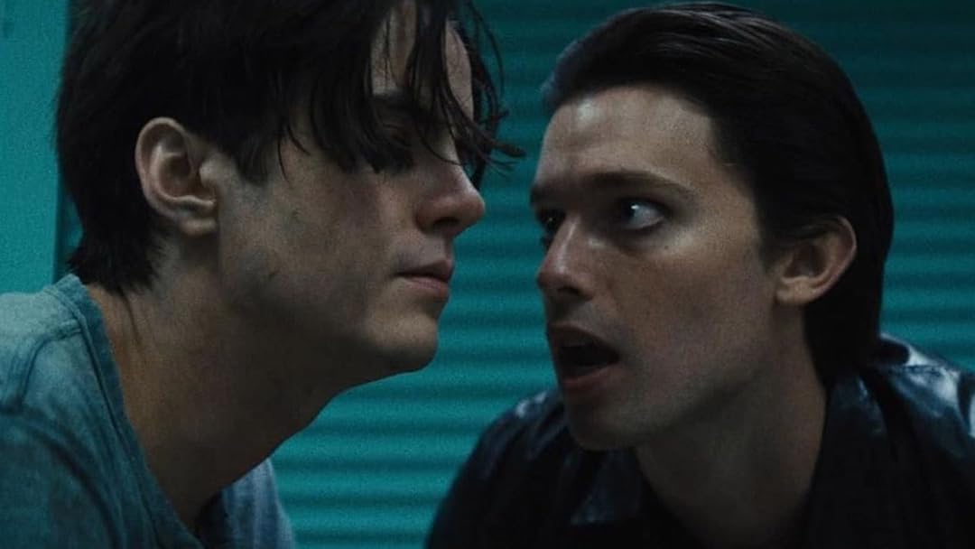 Shadowz_es's tweet photo. Luke (Miles Robbins) tenía un amigo imaginario cuando era niño. Ahora, convertido en adolescente, lo recuperaporque tiene una serie de problemas familiares. ¿Será un apoyo a su dolor... o será un problema más?
#DanielIsntReal ha llegado a #Shadowz: https://t.co/0DwFR8P0f0 https://t.co/pswLJSmAjR