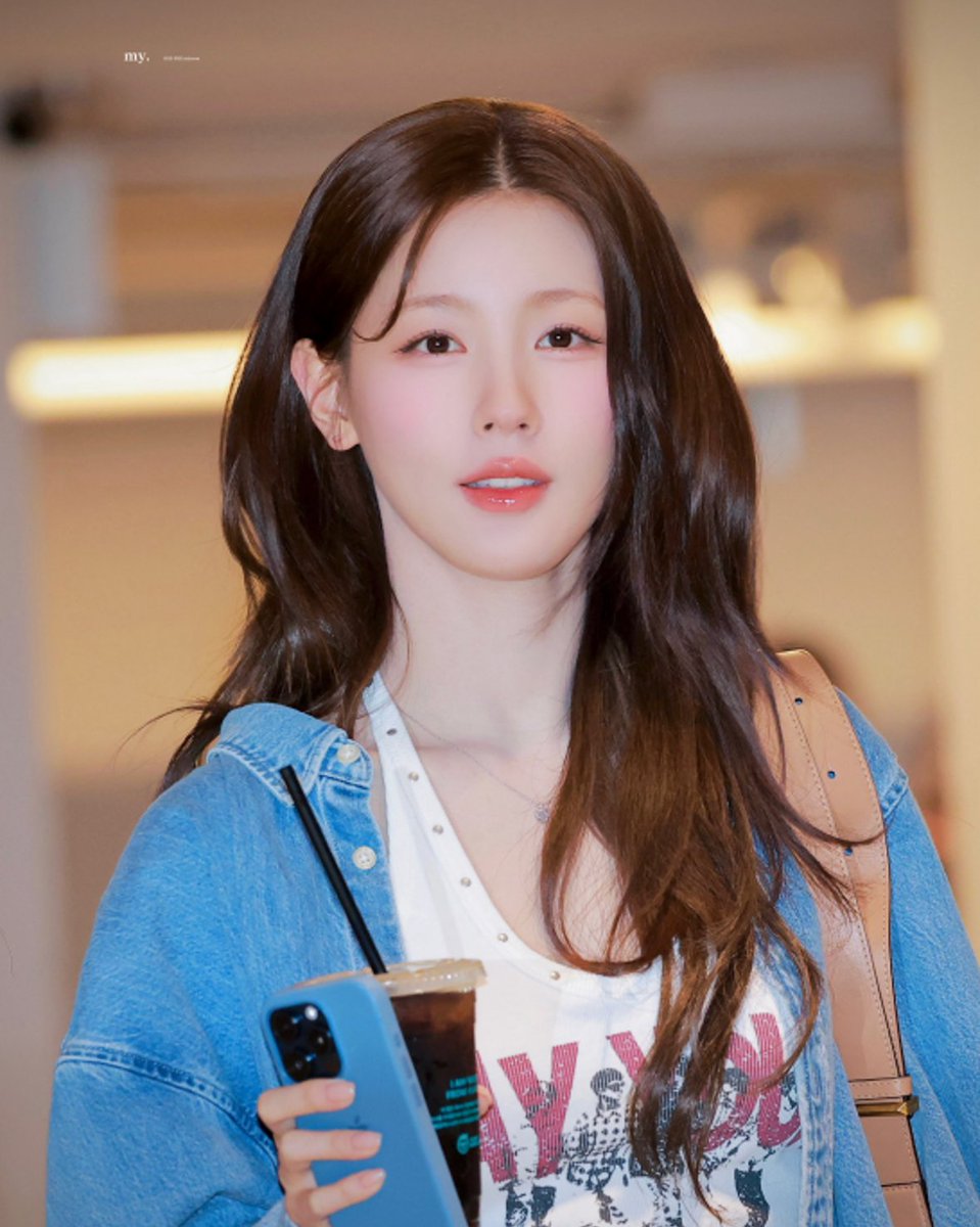 eunsungplan's tweet photo. 250512 아이들 미연 원더케이 라이브 출근길
#아이들 #미연 #하트목걸이 정보
#idle #MIYEON
(출처 : 팬트위터 970131my)
▶브랜드_윙블링
▶상품명_925실버 디아망 하트 목걸이 (실버)
#아이들패션 #미연패션 #アイドゥル #ミヨン #wingbling https://t.co/pmY2i3wAsA