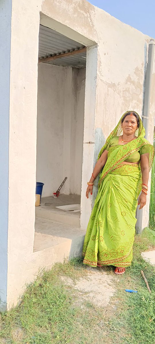 LSBA_Bihar's tweet photo. स्वच्छ भारत मिशन (ग्रामीण)/लोहिया स्वच्छ बिहार अभियान के अंतर्गत पश्चिमी चंपारण में  अनुसूचित जाति/ जनजाति टोलों में  शौचालय निर्माण कराया जा रहा है l
@SBMGramin
@MoJSDDWS
@IPRDBihar
@BiharRDD
@rajeshkbas42
@ddnewsBihar
@PIBWater
@PIB_Patna https://t.co/NIYkE4FCM5